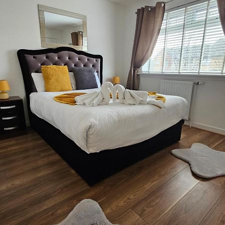 Silverburn New House With Free Parking And Nice Garden غلاسغو المظهر الخارجي الصورة